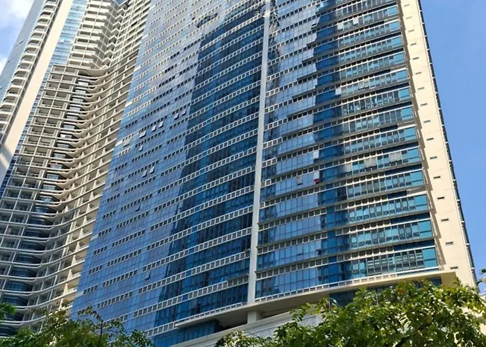 Apartahotel Mysuites2go 6s Uptown Parksuites T2 *