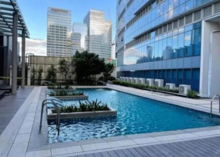 Mysuites2go 6s Uptown Parksuites T2