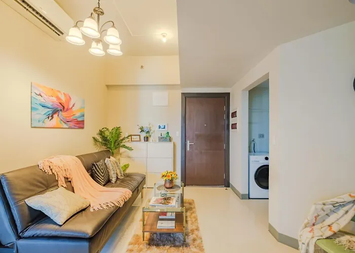 Mysuites2go 6s Uptown Parksuites T2 * Manila
